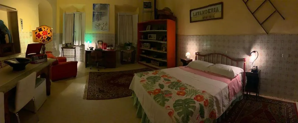 Villa Démodé Cortona 0*,  Italia